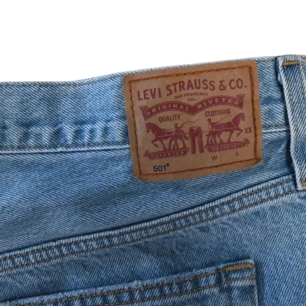 Levi’s || 501 Original Shorts Classic Light Blue Denim Wash Heavy Frayed Sz 33 - Picture 7 of 11
